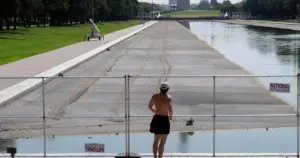 DOJ moves to dismiss Reflecting Pool vandalism charges against David Hearn, says damage due to “botched installation”